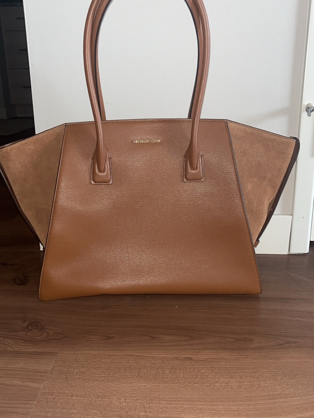 Michael Kors Avril tote size XL
